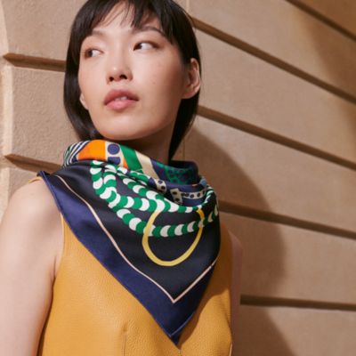 女性用シルクのセレクション | Hermès - エルメス-公式サイト